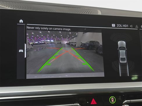 Certified 2022 BMW 330i Sedan w/ M Sport Package image 19