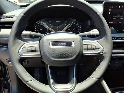 New 2026 Jeep Compass Latitude AWD/4WD image 12