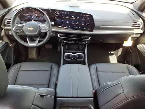 New 2026 Chevrolet Traverse LT w/ Enhanced Driving Package FWD image 18