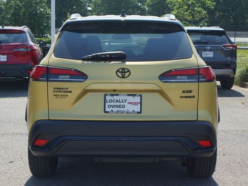 Used 2023 Toyota Corolla Cross AWD Hybrid image 3