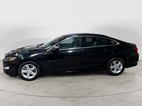 Used 2020 Chevrolet Malibu LS image 2