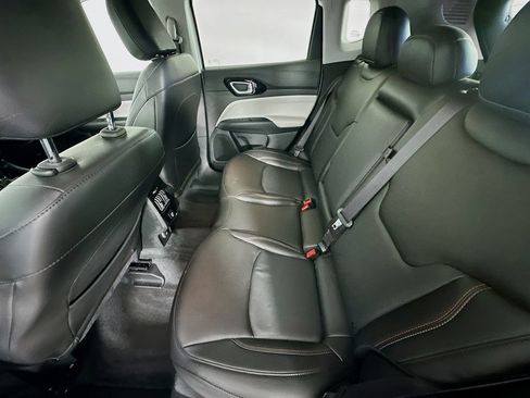Certified 2022 Jeep Compass Limited AWD/4WD image 34