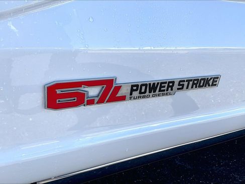 Used 2024 Ford F250 Lariat w/ Lariat Ultimate Package AWD/4WD image 7