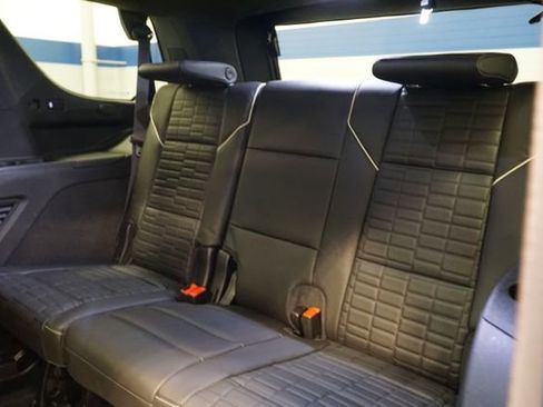 Used 2023 Cadillac Escalade Sport Platinum w/ LPO, ONYX Package AWD/4WD image 27