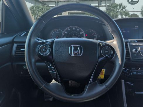 Used 2017 Honda Accord Sport image 13