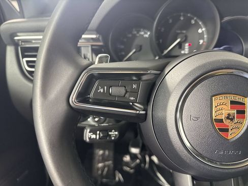 Certified 2026 Porsche Macan AWD/4WD image 38