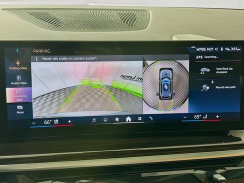 Used 2025 BMW X5 xDrive50e w/ M Sport Package image 14