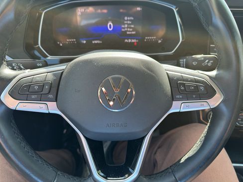 Used 2024 Volkswagen Jetta SE FWD image 12