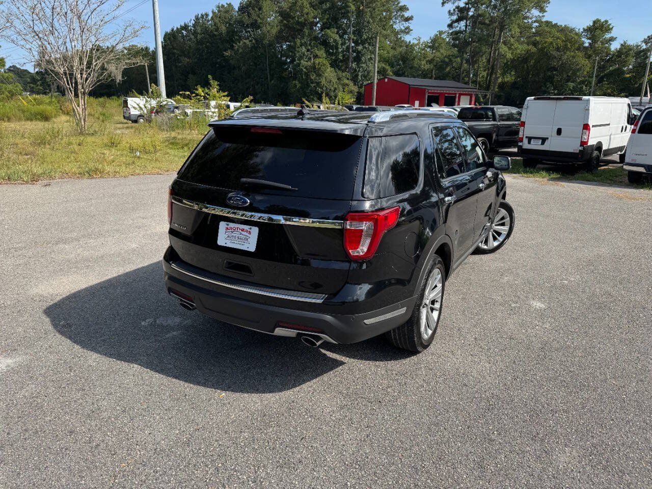 Used 2018 Ford Explorer Limited w/ Equipment Group 301A FWD image 6