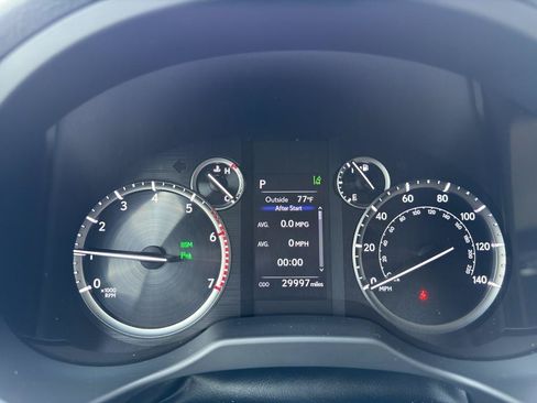 Used 2023 Lexus GX 460 Premium AWD/4WD image 16