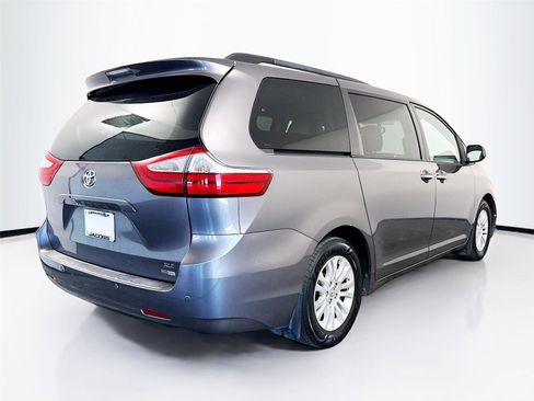 Used 2015 Toyota Sienna XLE w/ XLE Navigation Package FWD image 30