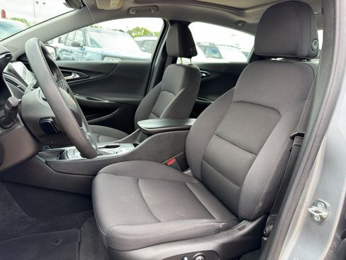 Used 2024 Chevrolet Malibu LT FWD image 11