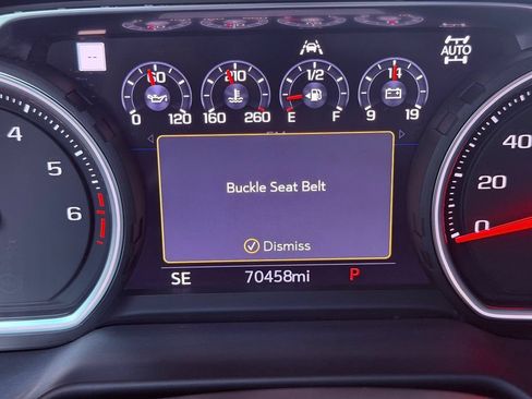 Used 2021 Chevrolet Suburban Premier AWD/4WD image 24