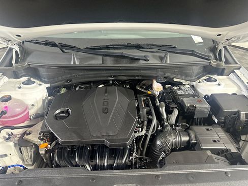 Used 2025 Kia Sportage EX FWD image 34