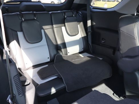 Used 2023 Ford Explorer XLT w/ Equipment Group 202A image 13