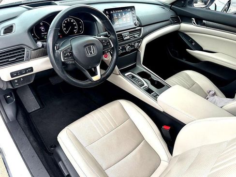 Used 2020 Honda Accord Touring image 15