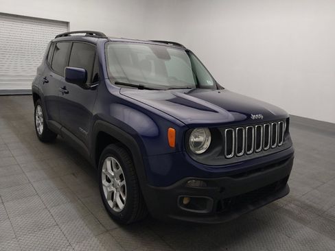 Used 2016 Jeep Renegade Latitude FWD image 13
