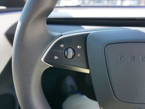 Used 2025 Tesla Model 3 Long Range image 6