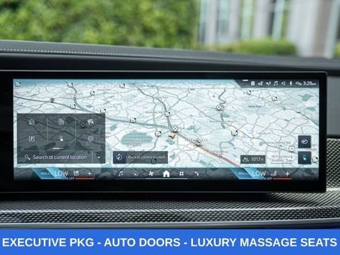 Used 2023 BMW i7 xDrive60 w/ Executive Package 2 AWD/4WD image 31