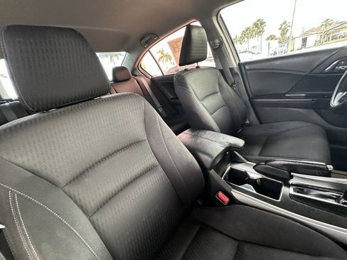 Used 2014 Honda Accord Sport image 14