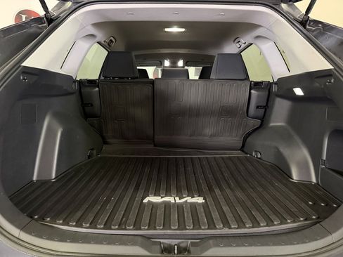 Used 2023 Toyota RAV4 LE image 15
