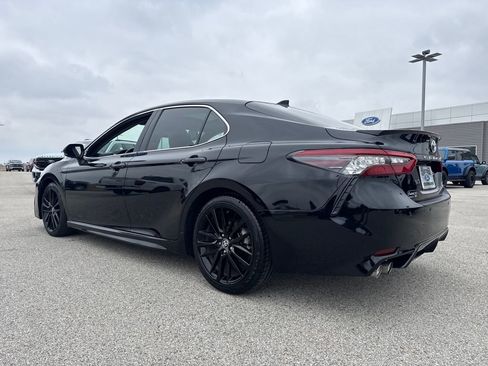 Used 2023 Toyota Camry XSE image 3