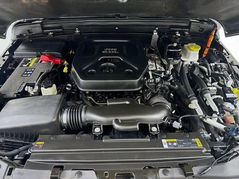 Used 2023 Jeep Wrangler Unlimited Rubicon 4xe w/ Cold Weather Group image 28