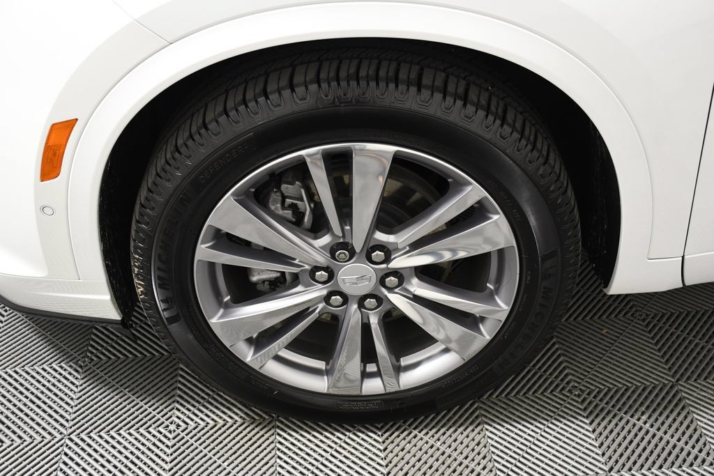Used 2023 Cadillac XT6 Premium Luxury w/ Technology Package AWD/4WD image 11
