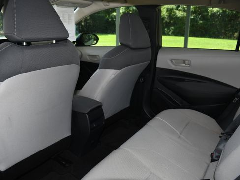 Used 2022 Toyota Corolla LE image 14