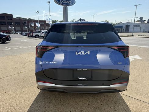 New 2026 Kia Sportage EX w/ EX Panorama Roof Package image 6