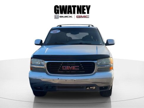 Used 2004 GMC Yukon XL SLT w/ Preferred Equipment Group image 2