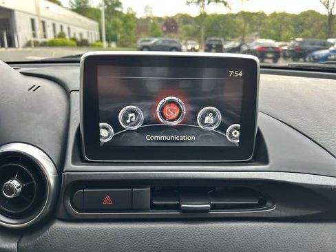 Used 2018 FIAT 124 Spider Abarth w/ Convenience Group RWD image 20