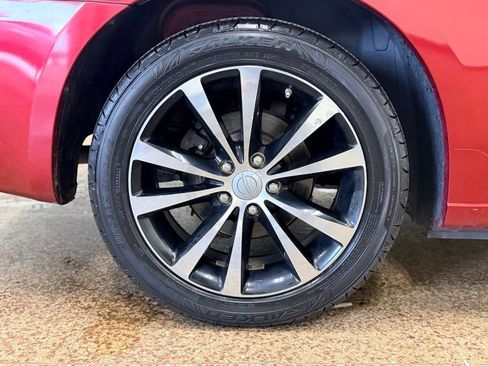 Used 2013 Chrysler 200 S FWD image 21