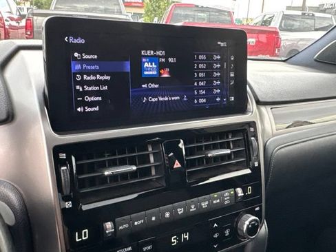 Used 2022 Lexus GX 460 Luxury w/ Off Road Package AWD/4WD image 34