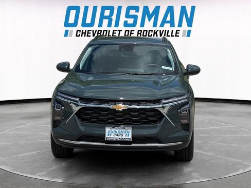 New 2026 Chevrolet Trax LT FWD image 8