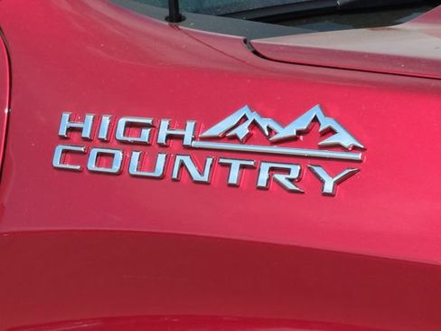 Certified 2025 Chevrolet Silverado 1500 High Country w/ High Country Premium Package AWD/4WD image 12
