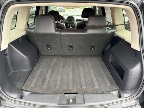 Used 2015 Jeep Patriot High Altitude AWD/4WD image 21