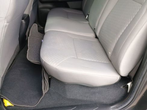 Used 2022 Toyota Tacoma SR w/ SR Convenience Package image 15