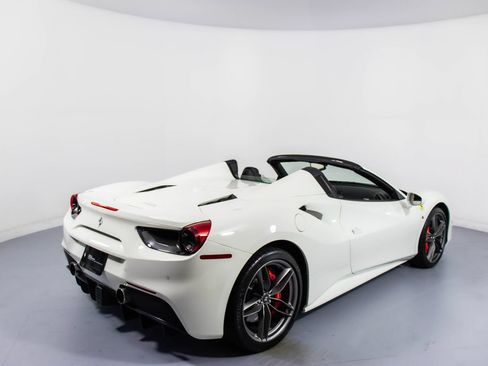 Certified 2019 Ferrari 488 Spider RWD image 2