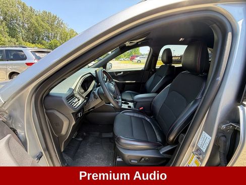 Used 2023 Ford Escape ST-Line w/ Tech Pack #1 AWD/4WD image 13
