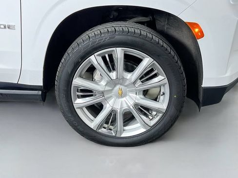 Used 2021 Chevrolet Tahoe High Country w/ Premium Package AWD/4WD image 42