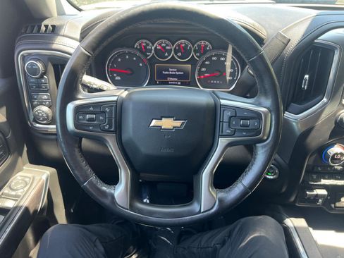 Certified 2022 Chevrolet Silverado 2500 LTZ w/ LTZ Plus Package AWD/4WD image 16