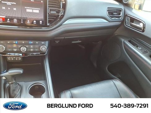 Used 2024 Dodge Durango GT AWD/4WD image 31