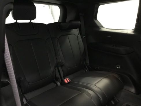 New 2025 Jeep Grand Cherokee L Limited w/ Luxury Tech Group II image 19