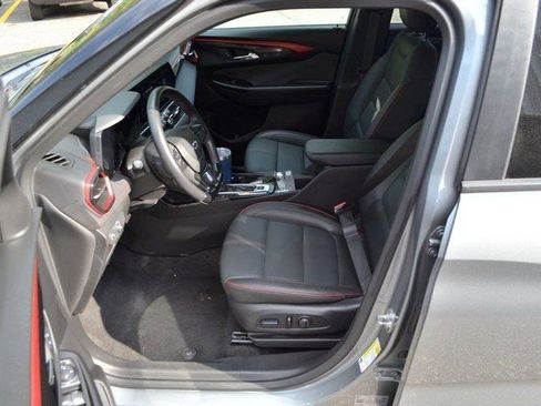 Used 2024 Chevrolet TrailBlazer RS image 17