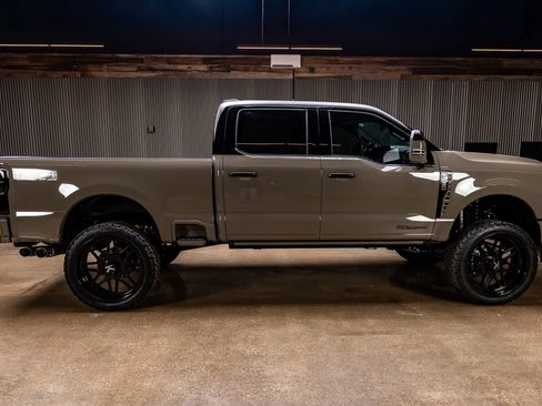 Used 2026 Ford F250 King Ranch w/ Chrome Package image 11