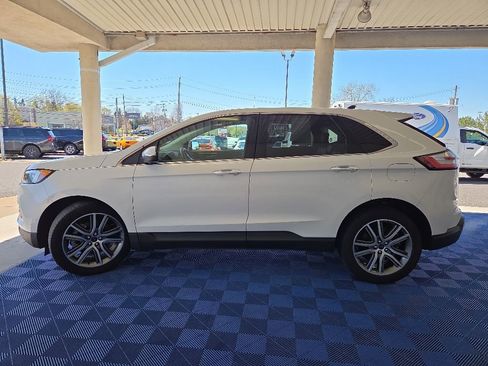 Used 2022 Ford Edge Titanium AWD/4WD image 4
