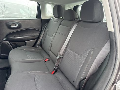 Used 2019 Jeep Compass Sport AWD/4WD image 16