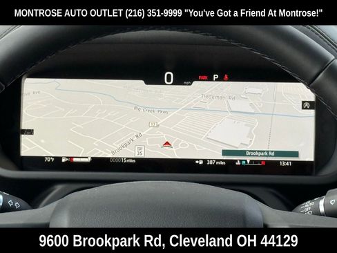 New 2025 Land Rover Defender 110 X-Dynamic SE image 32