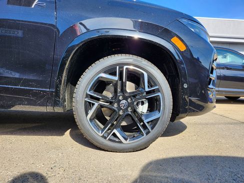 New 2026 Volkswagen Tiguan SEL R-Line image 16